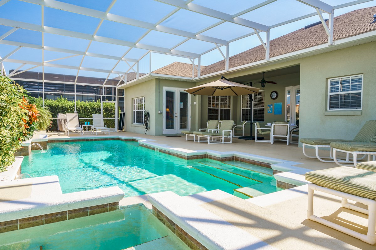 Formosa Gardens 4 Bedroom 3 Bath Villa with Lake View