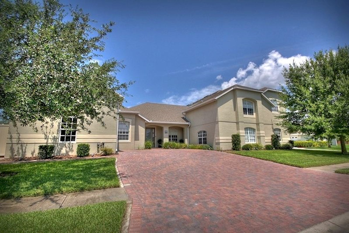 Formosa Gardens Huge 6500sq ft Custom Build Home