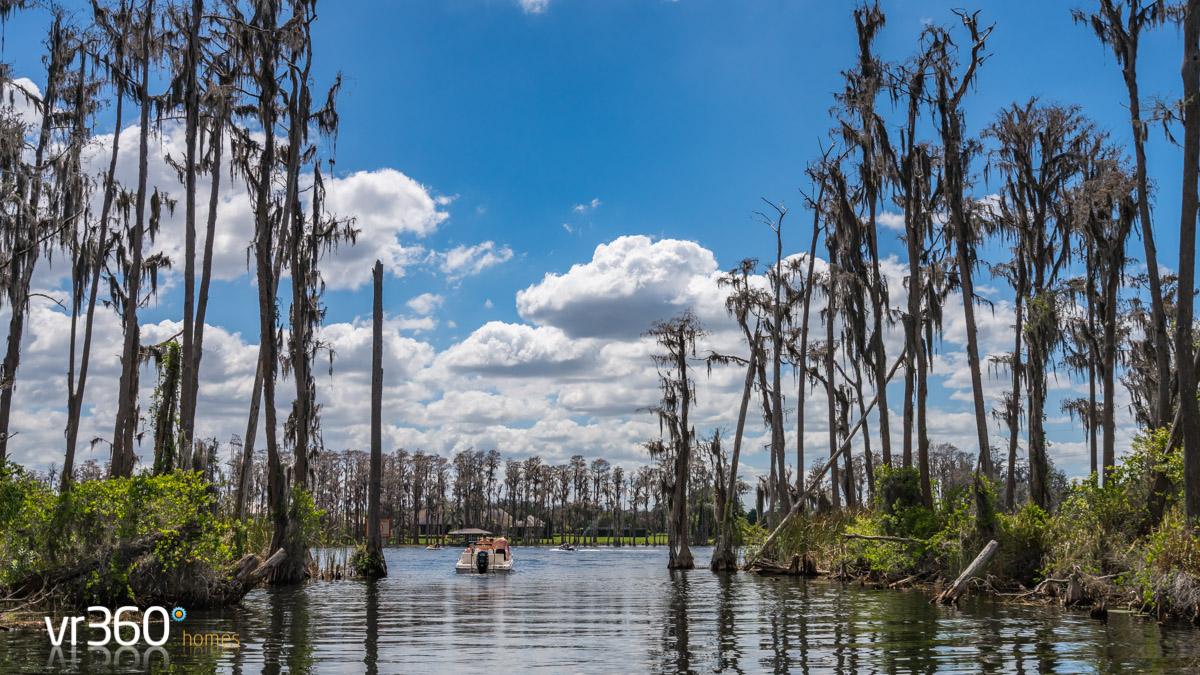 Butler Chain of Lakes Boat Tour with Orlando Lake Tours