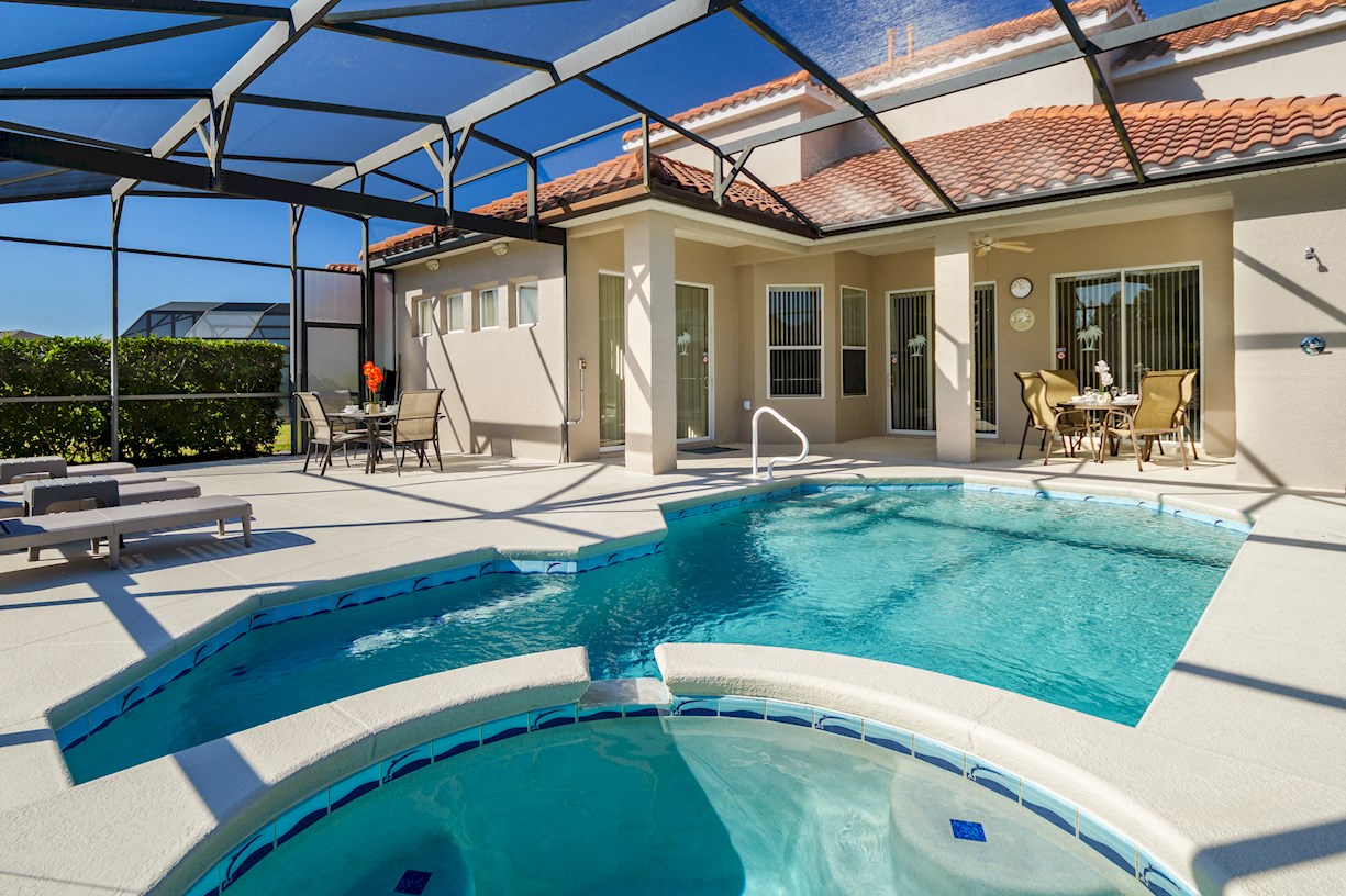 Pool & Spa (South Facing)