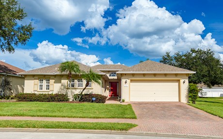 Luxury 4-Bed Villa • Private Pool & Spa • Game Room • Near Disney