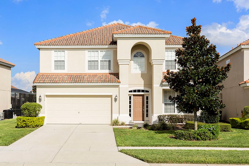 6 Bed/ 5 Full Bath Villa w/ Private Pool & SPA