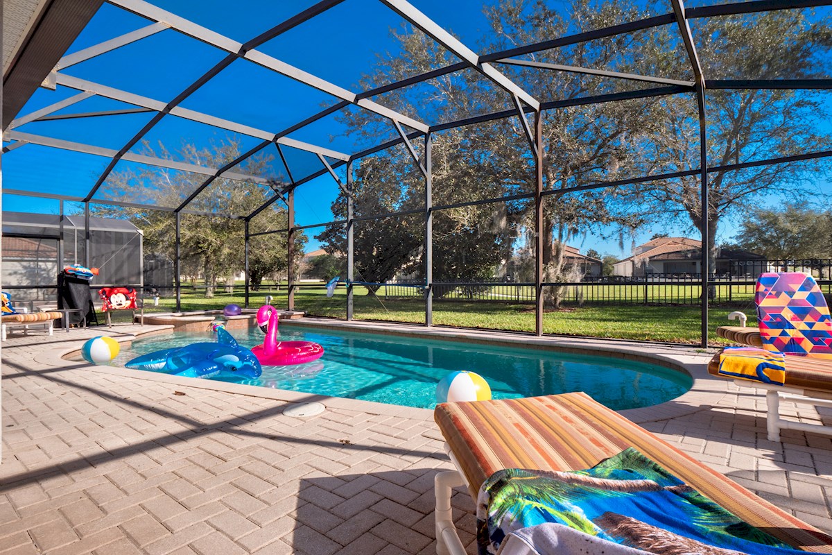 Sunny pool+Spa+sun bath deck