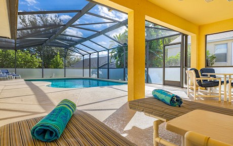 Spacious 4-Bedroom Villa Near Disney with Private SE Facing Pool