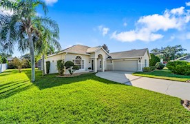 Sun-Drenched South-Facing villa with complete privacy