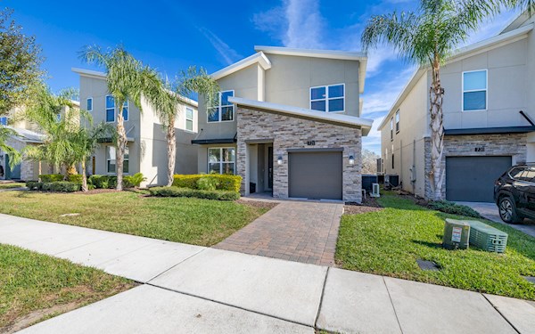 5 Bed 5 Bath Modern ChampionsGate Villa | Themed Bedrooms