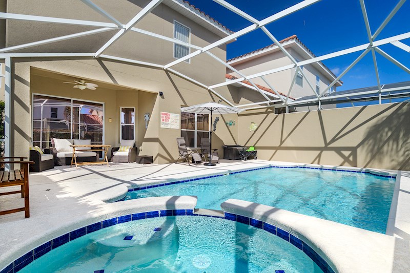Pool & Spa