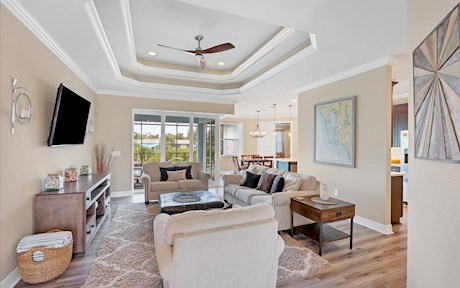 Englewood | 5 Bed 2.5 Bath Home with South Facing Pool