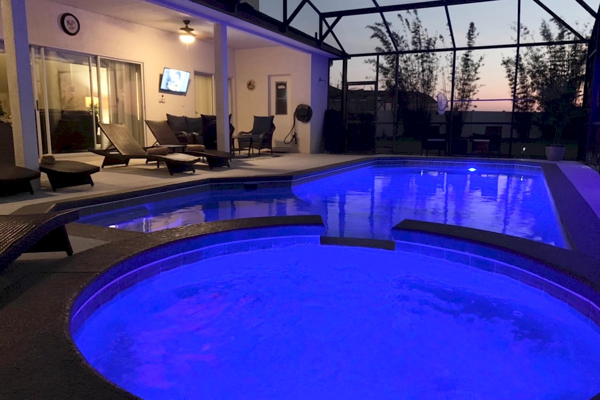 BEAUTIFUL LED POOL LIGHTS