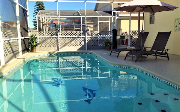 Hampton Lakes Villa Pool
