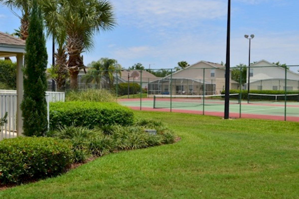 Hampton Lakes 4 Bedroom 3 Bath Villa