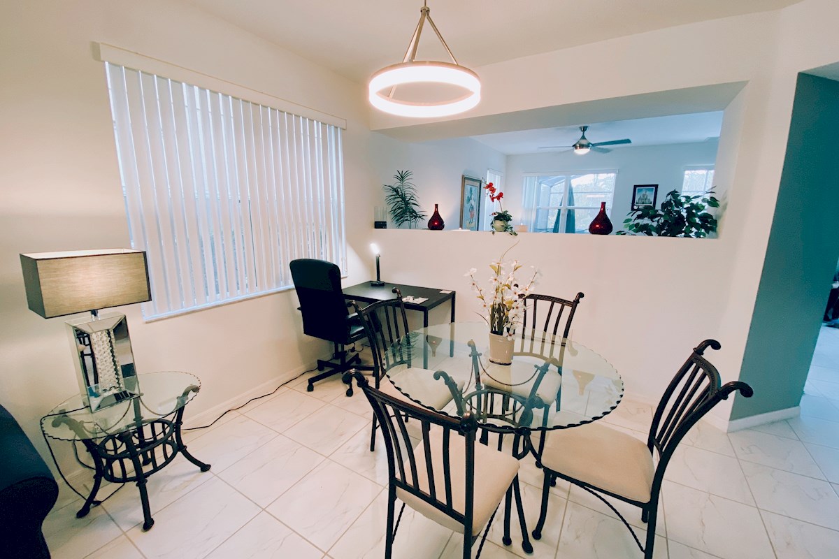 4 Bedroom Luxury Villa on the Windwood Bay in Davenport