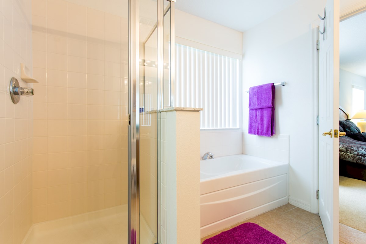 4 Bedroom Luxury Villa on the Windwood Bay in Davenport