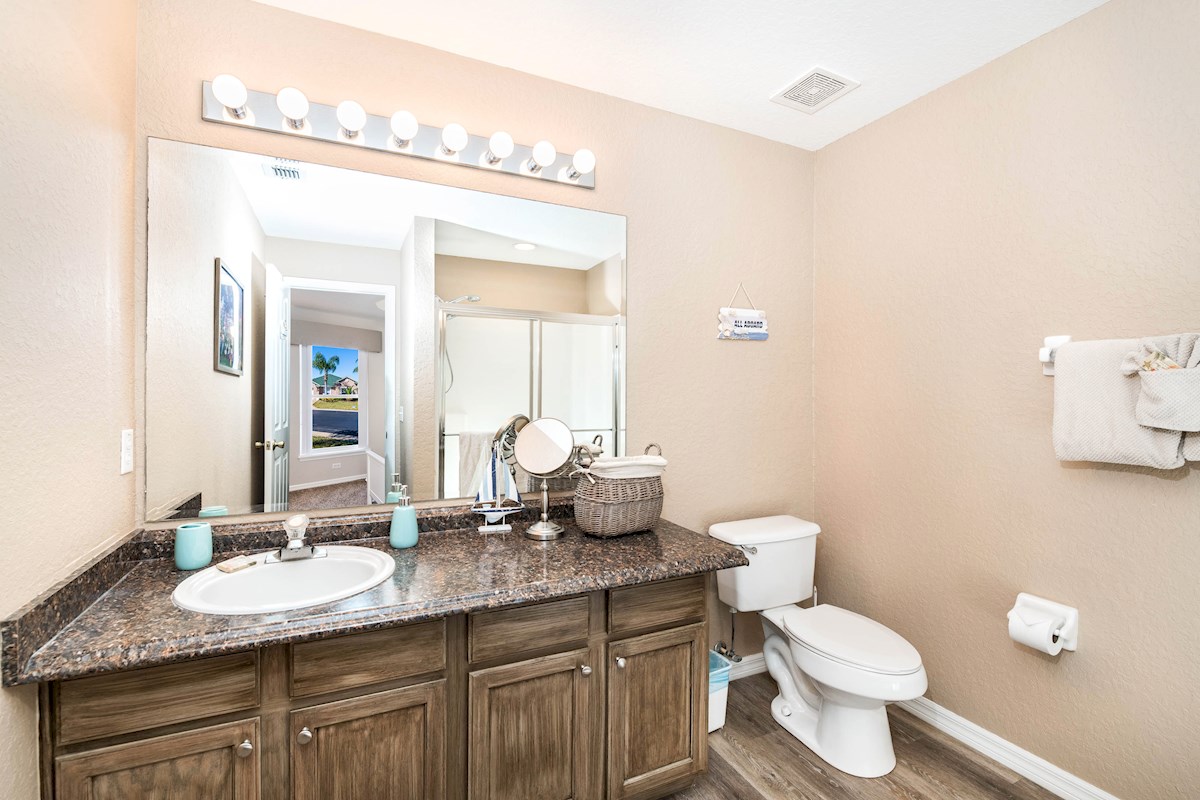 Luxury 3 Bedroom 3 Bath , Extended Pooll Deck
