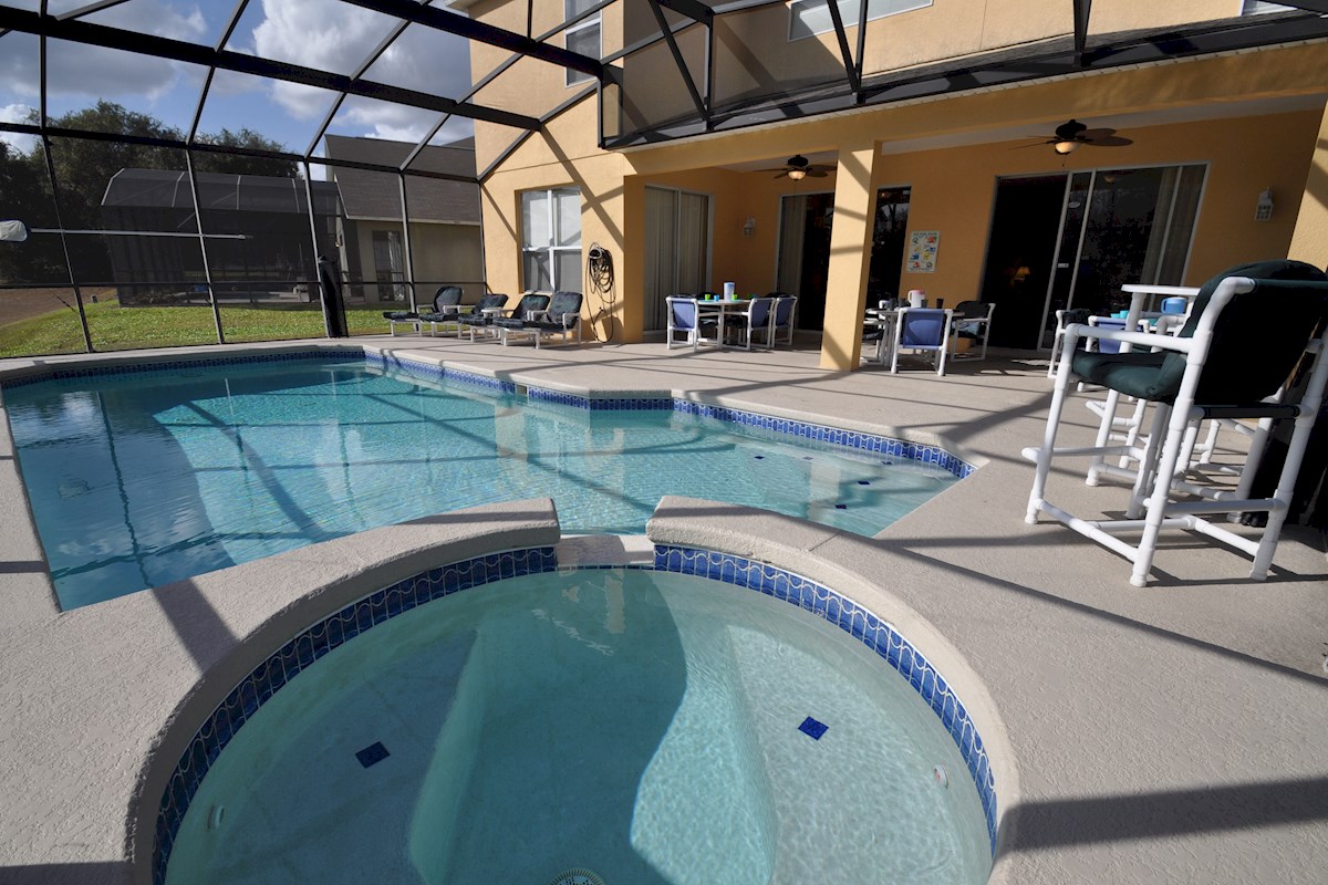 Emerald Island Villa Luxury 7 Bed (5 King Master), 5 ½ Bath