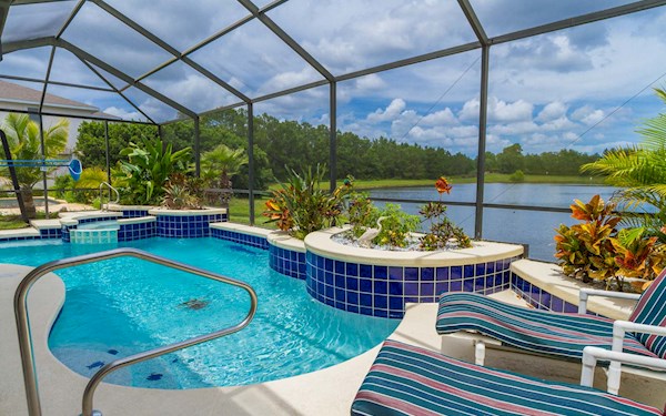 Sunset Lakes Villa Pool