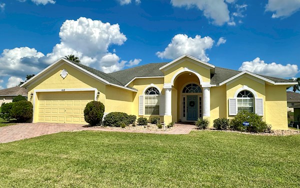 Sunset Palms Villa on Large Corner Plot (Photo - Sep 2023)
