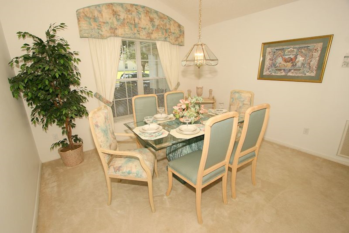 3 Bedroom 2 Bath Florida Villa to Rent on Westridge near Disney