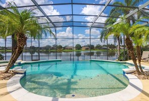Luxury 6 Bed 5 Bath Orlando Villa on the Lake at Formosa Gardens