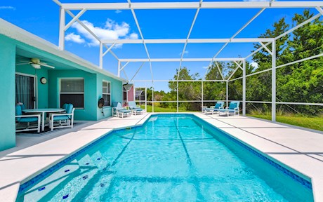 Reserve at Town Center Beautiful/Modern 3 Bed / 3 Bath Villa