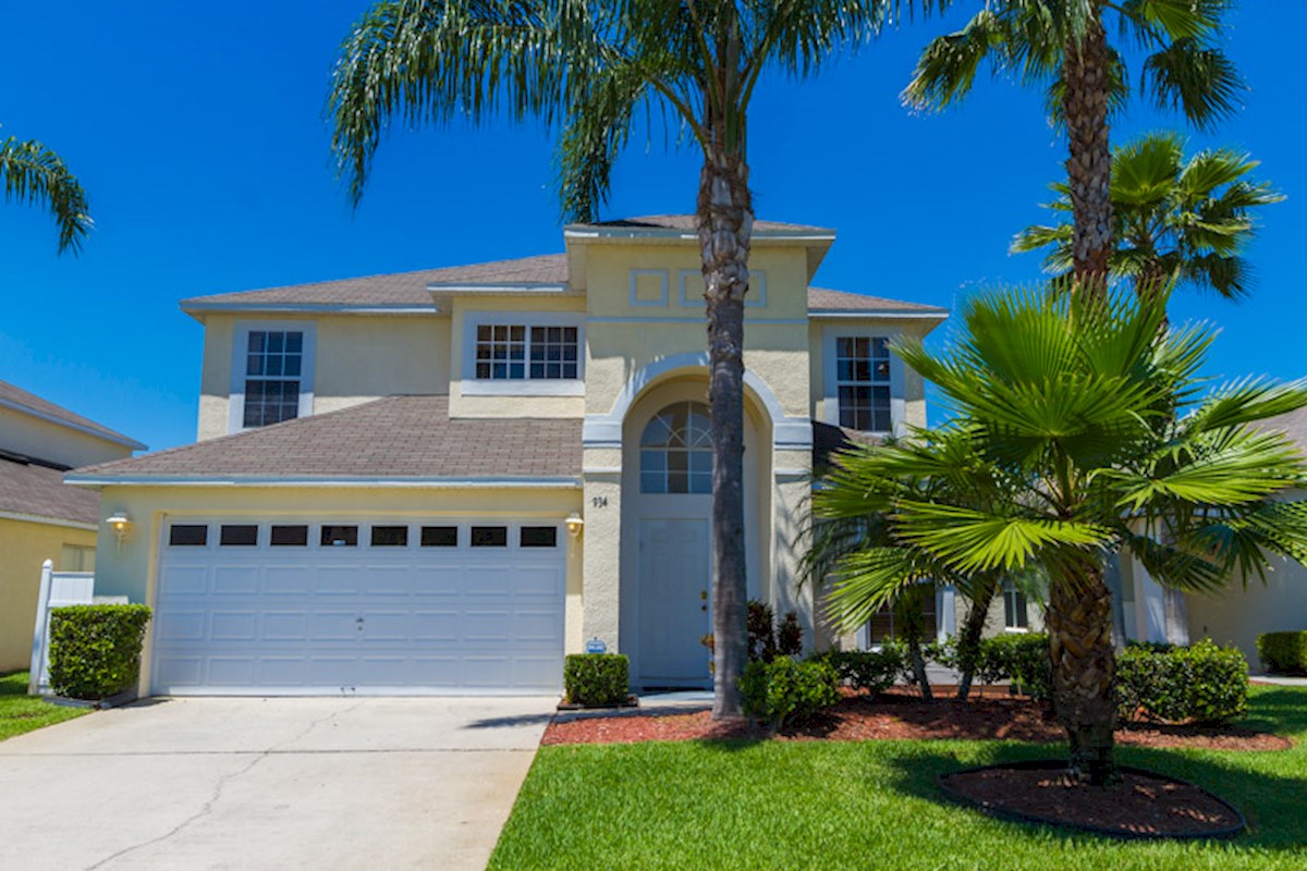 Lake Berkley Orlando Villa Front