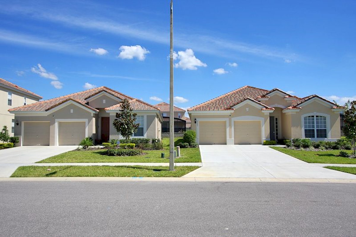 Windsor Hills - Neighbouring 4 Bedroom Villas