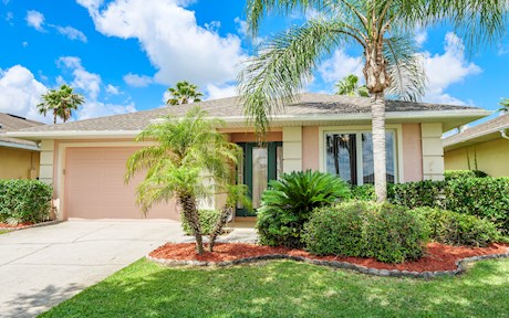 4 Bedroom 3 Bath Florida Villa on Sunset Lakes