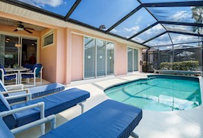 4 Bedroom 3 Bath Florida Villa on Sunset Lakes