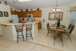 Kitchen / Dining Area