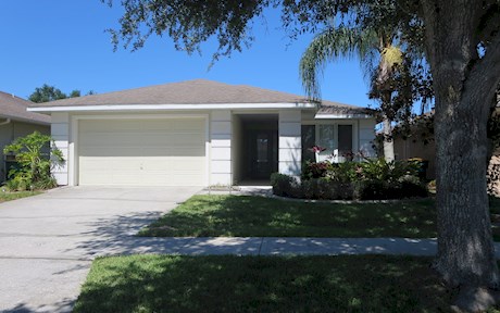 Sunset Lakes 3 Bedroom 2 Bathroom Villa 