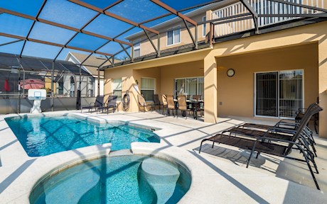 Highgate Park 5 Bedroom 4 Bathroom Villa With Secluded Pool