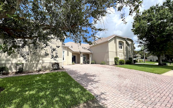 Mickeys Getaway Huge House
