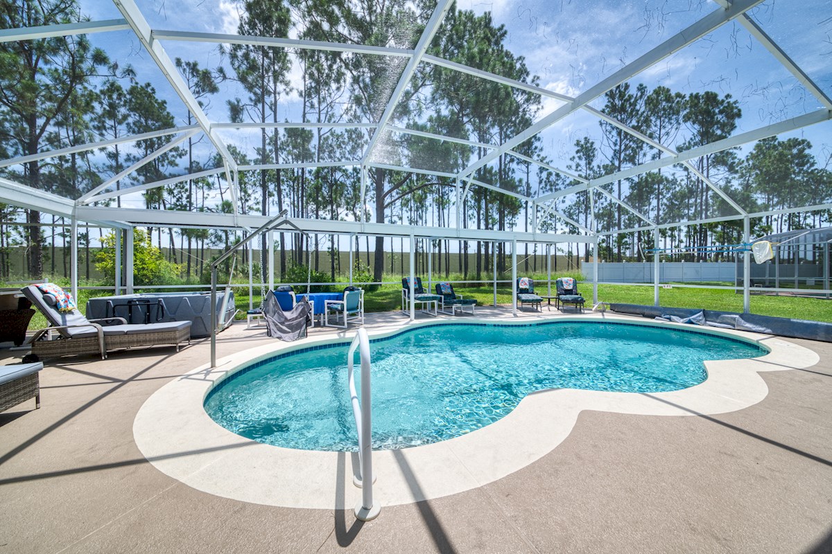 Wheelchair Friendly Getaway with Private Pool 5 Bed 3 Bath