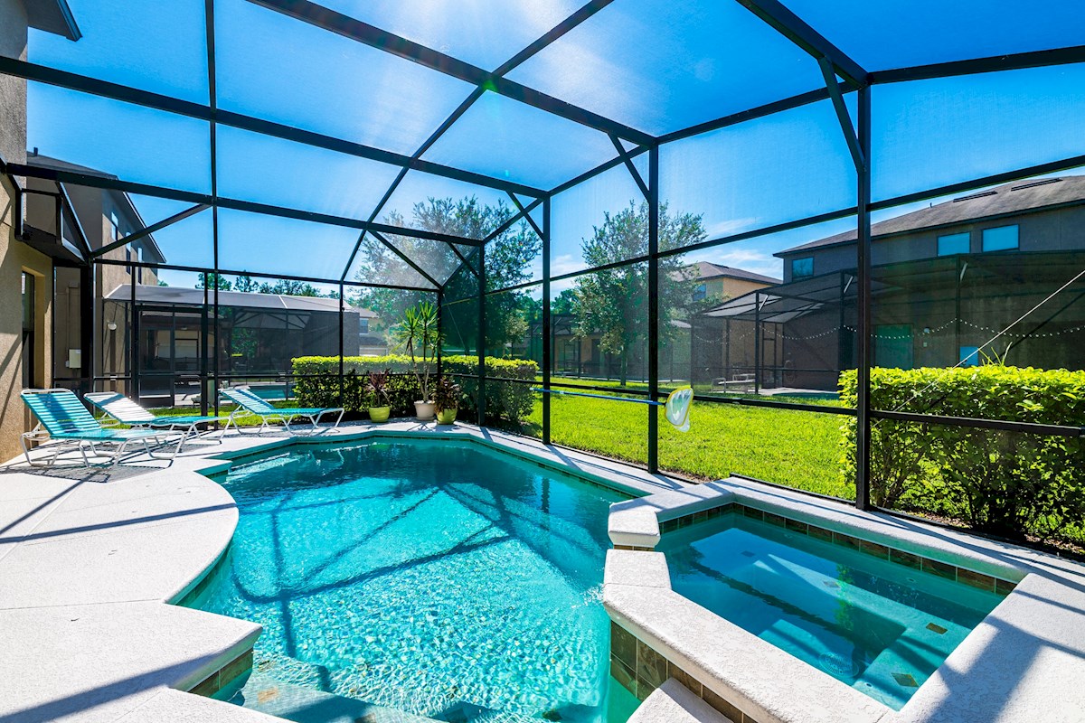 Cypress Pointe 4 Bed 3 Bath Villa