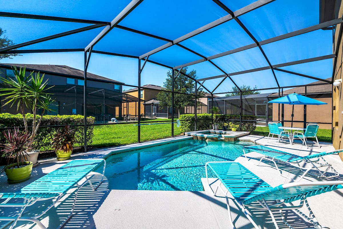 Cypress Pointe 4 Bed 3 Bath Villa