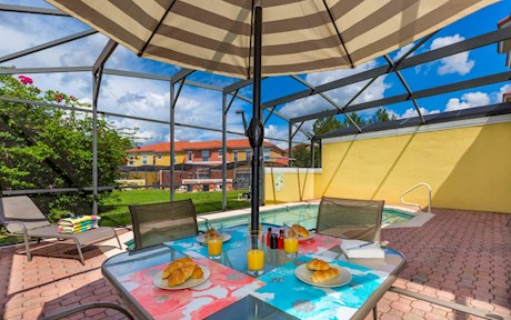 Spacious 4 bed 3 bath townhouse on Encantada Resort