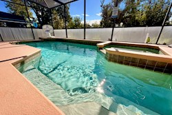 PRIVATE POOL/SOUTH FACING