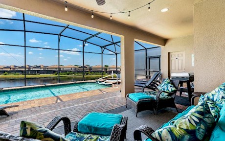 Luxury 8 bed, 6 bath pool home with water views