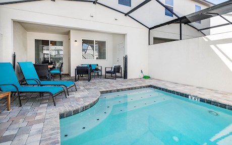 4 Bed 4 Bath Solara Resort Townhome with Splash Pool