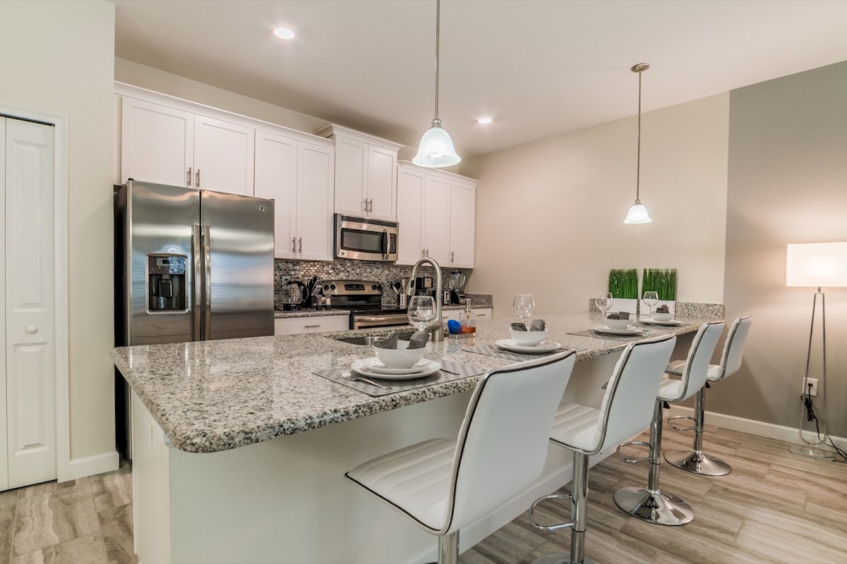Kitchen with Breakfast Bar