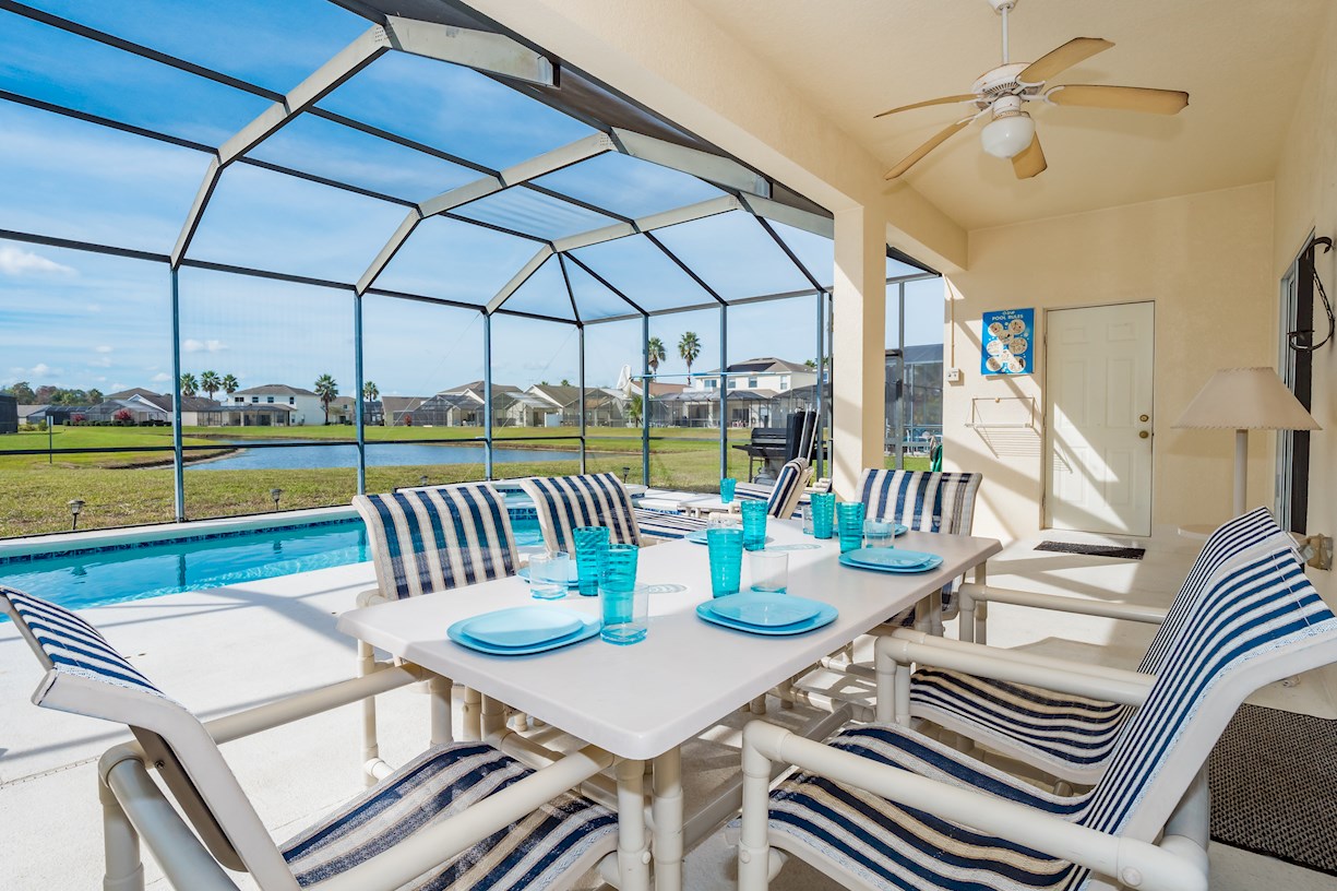 Alfresco Dining