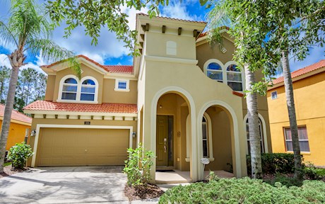 Watersong Heights | 6 Bed 6 Bath Villa | Large Pool Area