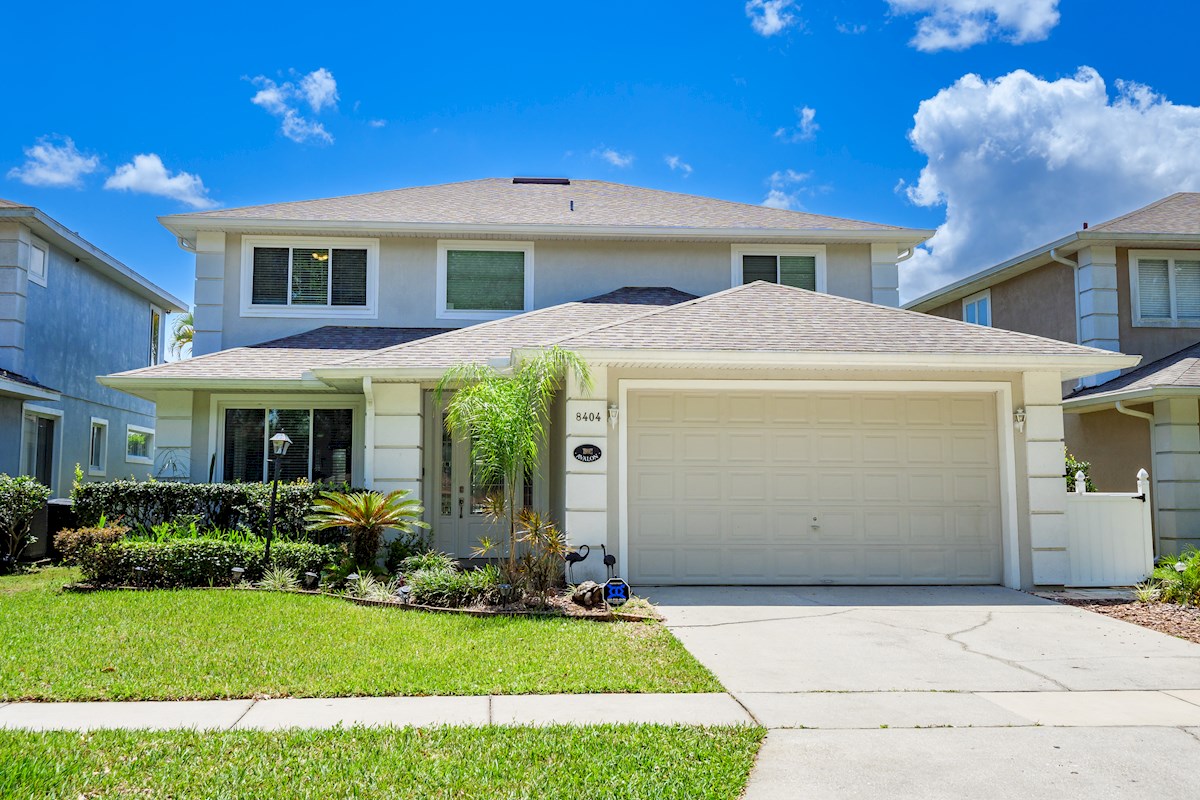 Sunset Lakes 6 Bedroom Vacation Rental