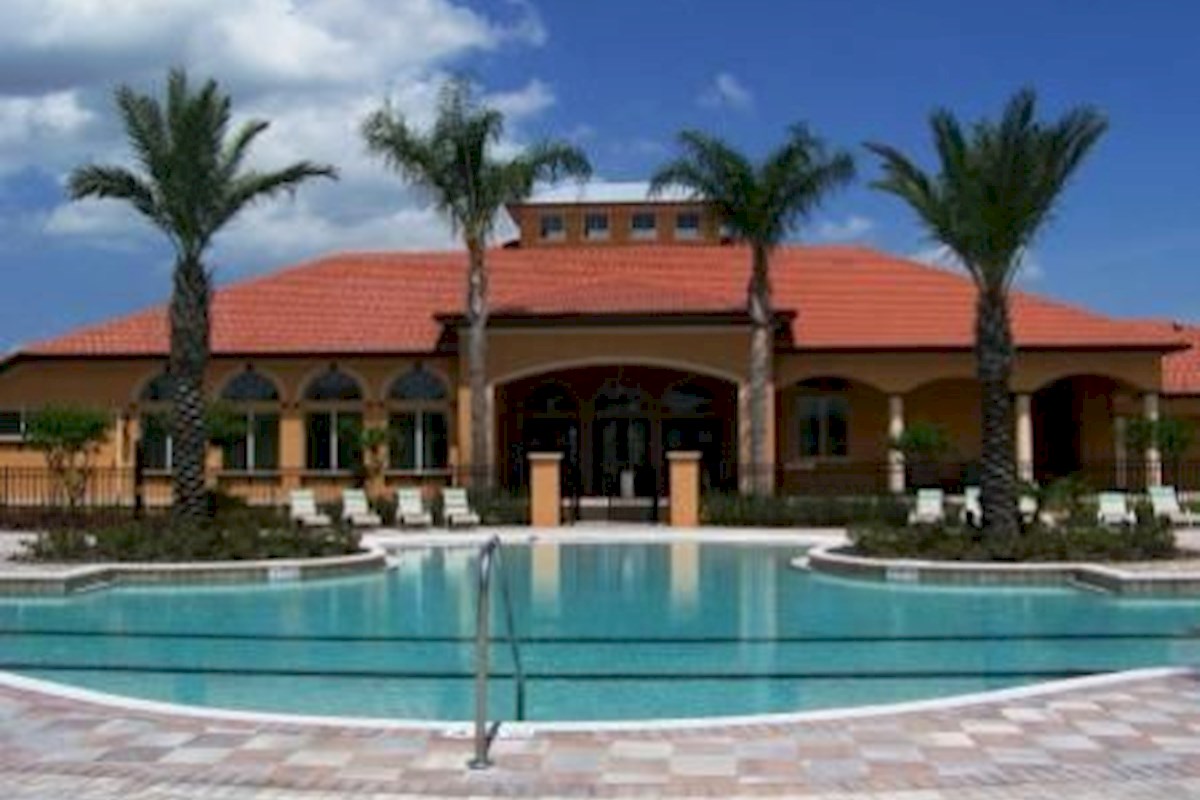 Watersong Vacation Rental with Lake View 5 Bedroom 4 ½ Bath