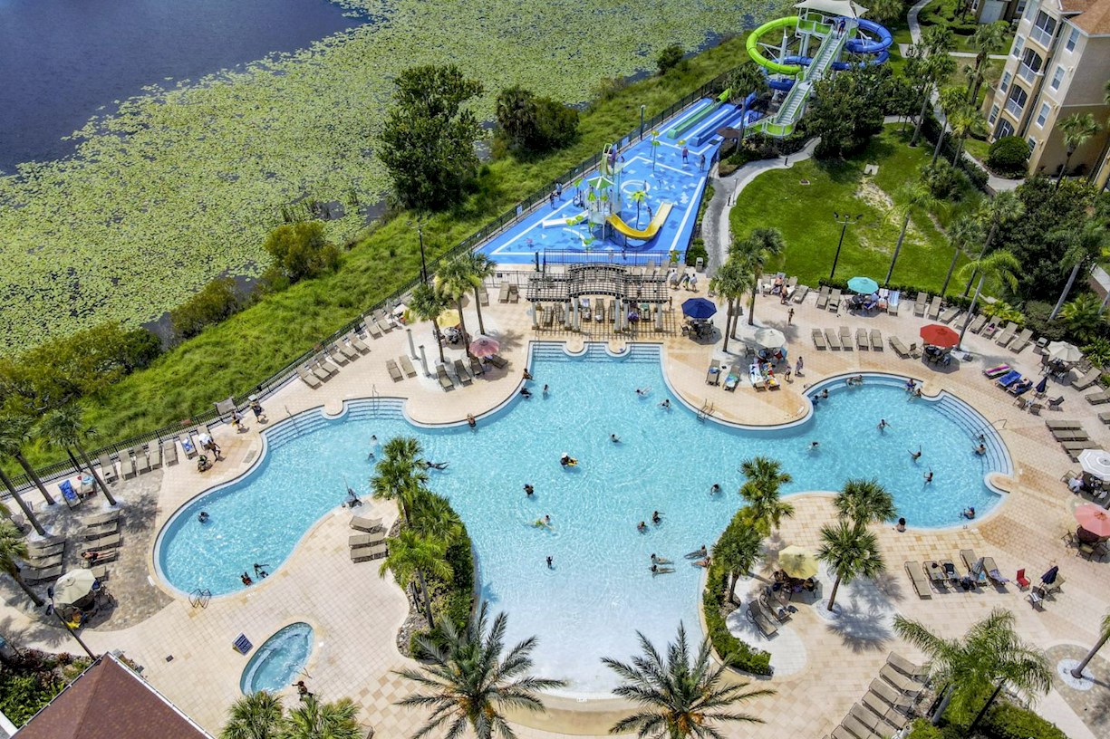 RESORT POOL