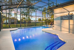 Luxurious & Modern 5 Bedroom 4 Bath at Calabay Parc