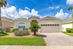 Private villa with large drive, plenty of room for 2 vehicles in front of double garage