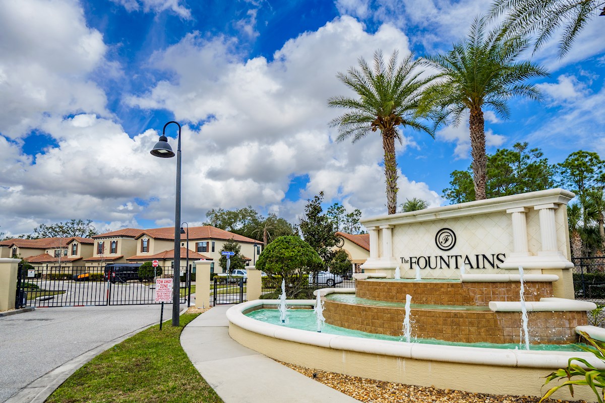 * Fountains at Champions Gate 3 Bed 3.5 Bath Townhome