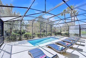7 Bed 5 ½ Bath Villa on Solterra | Heroes Vacation Home