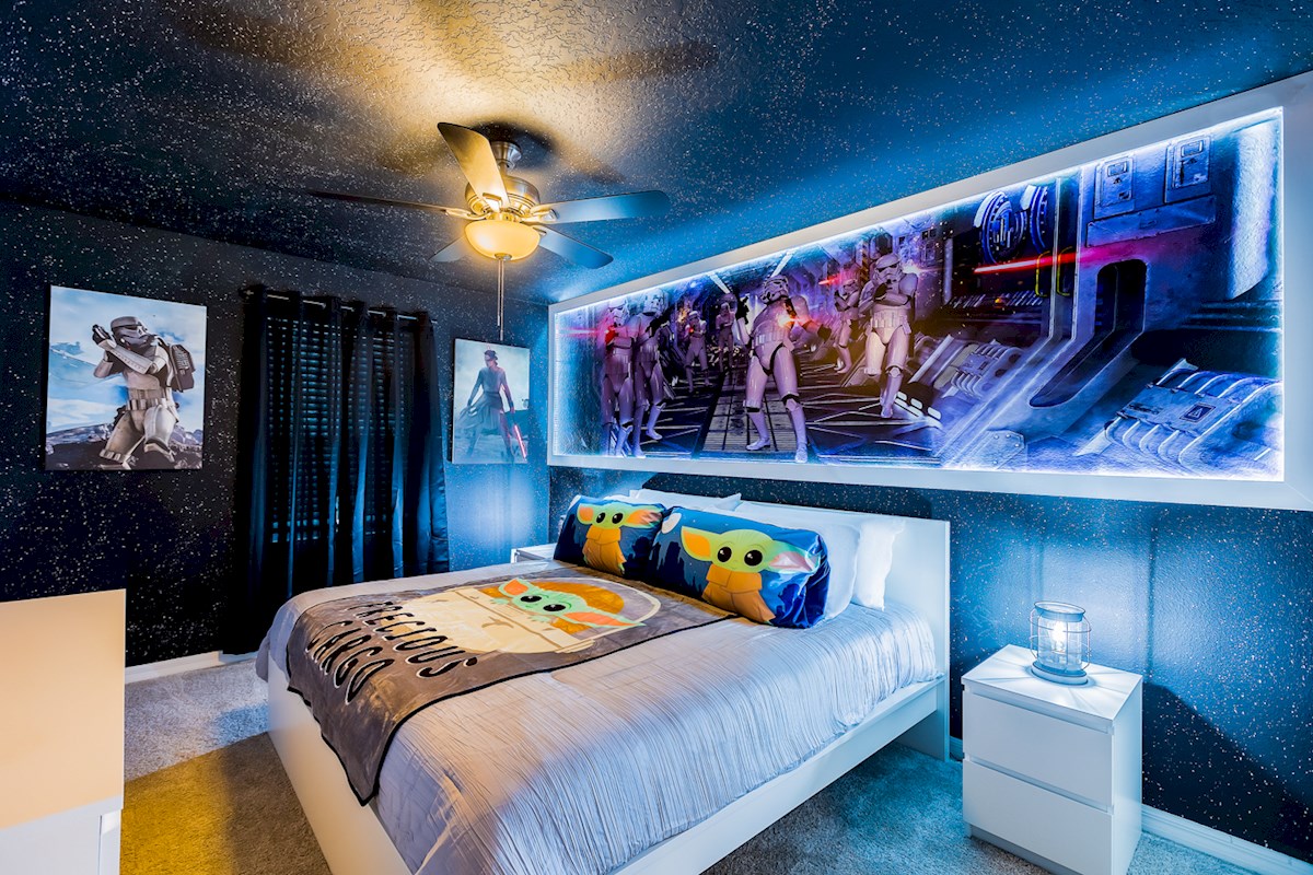 Stars Wars Themed Bedroom with En-Suite Bathroom